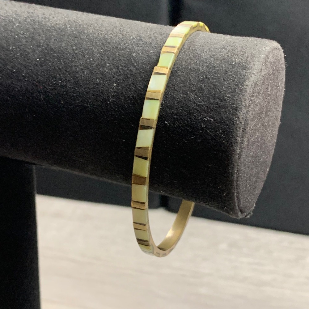 Vintage Brass Bangle Bracelet Mother of Pearl Inlay Shell Mosaic Gold Tone 8.5"